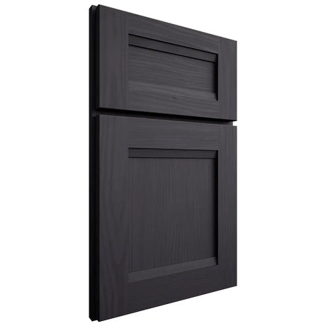 Shiloh Cabinetry Full Overlay Bristol White Oak Plain Cut Harbor Door