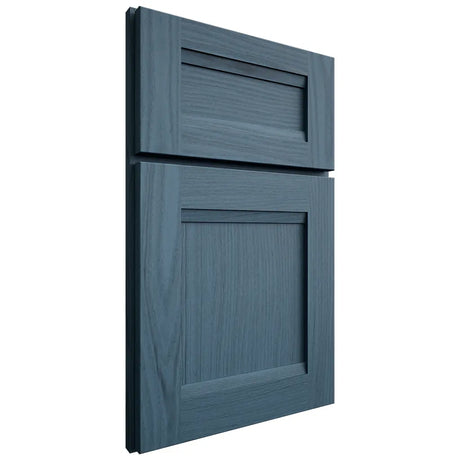 Shiloh Cabinetry Full Overlay Bristol White Oak Plain Cut Hudson Door