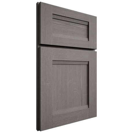 Shiloh Cabinetry Full Overlay Bristol White Oak Quarter Sawn Flagstone Door