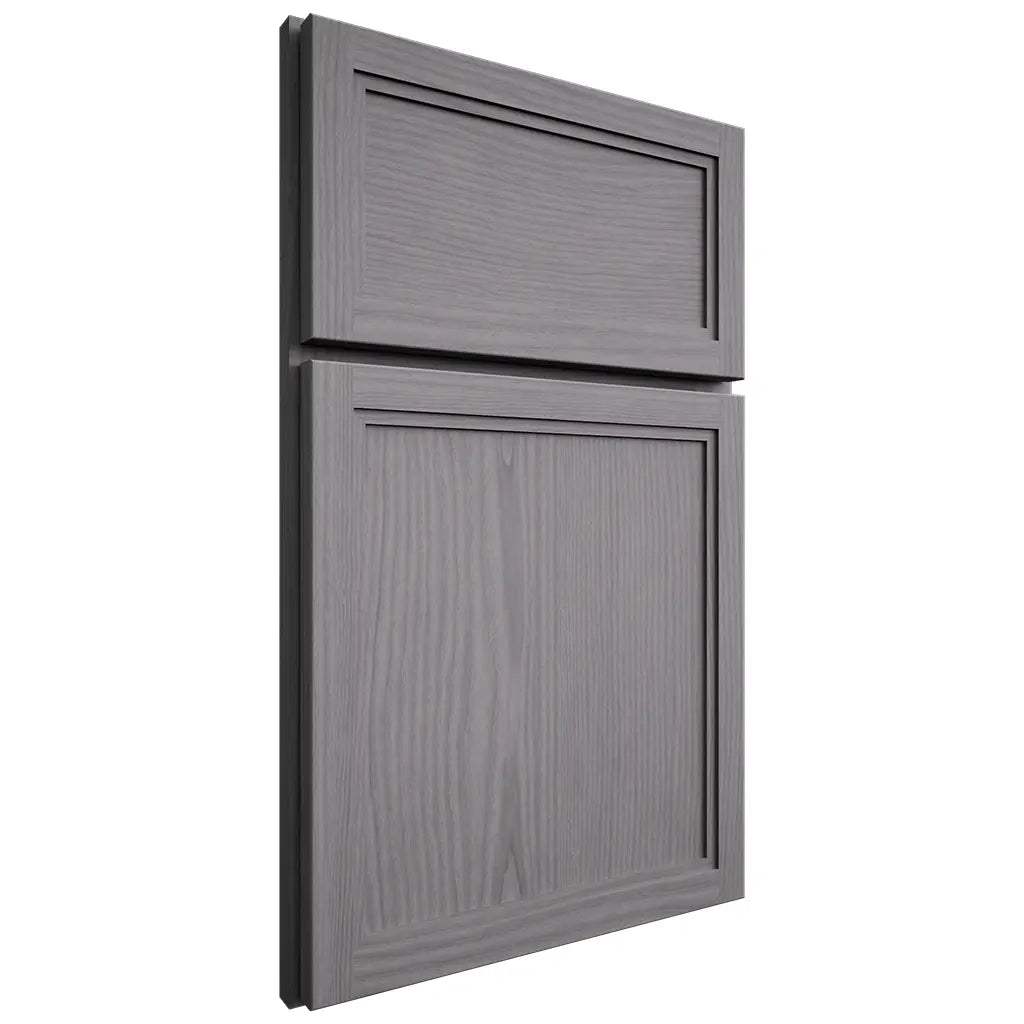 Shiloh Cabinetry Full Overlay Concord White Oak Plain Cut Sterling Door