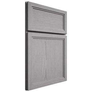 Shiloh Cabinetry Full Overlay Concord White Oak Plain Cut Stratus Door