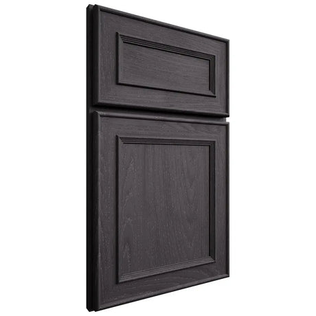 Shiloh Cabinetry Full Overlay Dalton Red Oak Plain Cut Harbor Door