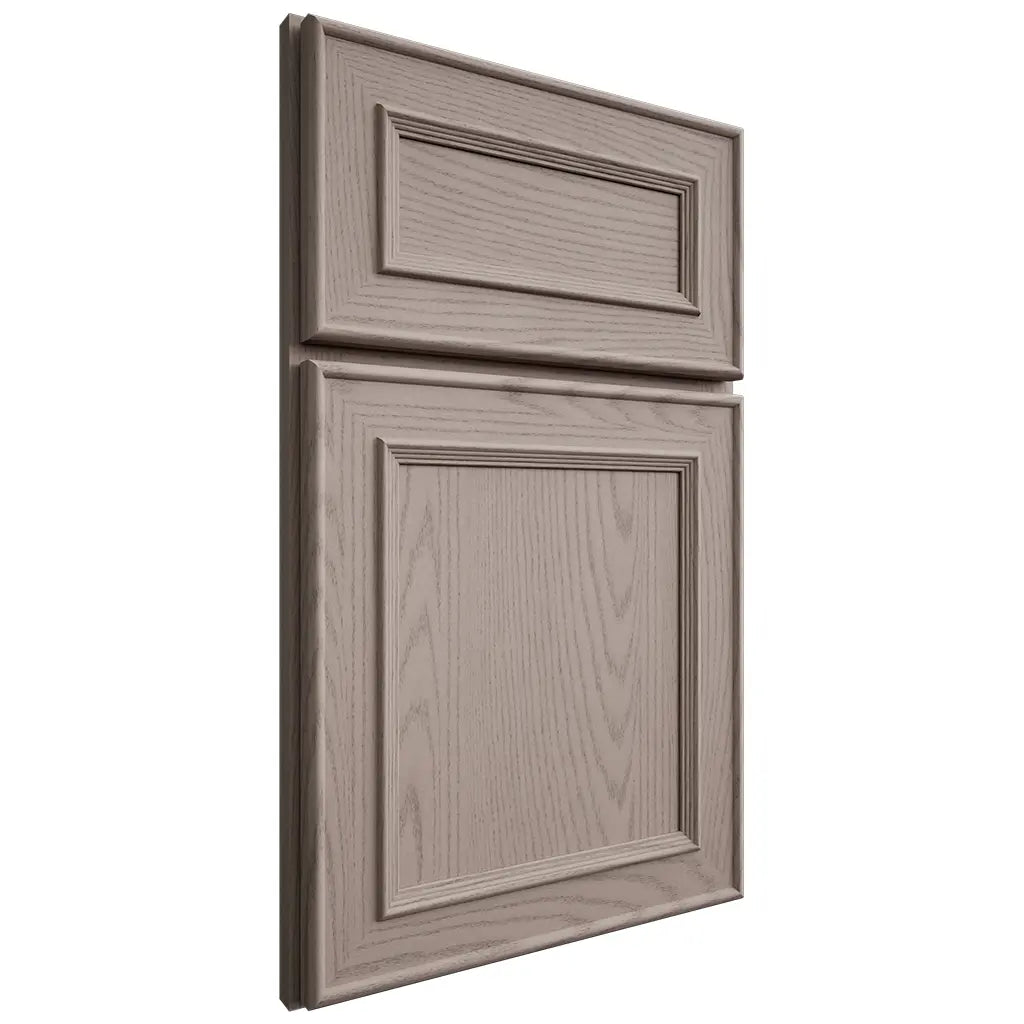 Shiloh Cabinetry Full Overlay Dalton Red Oak Plain Cut Sterling Door