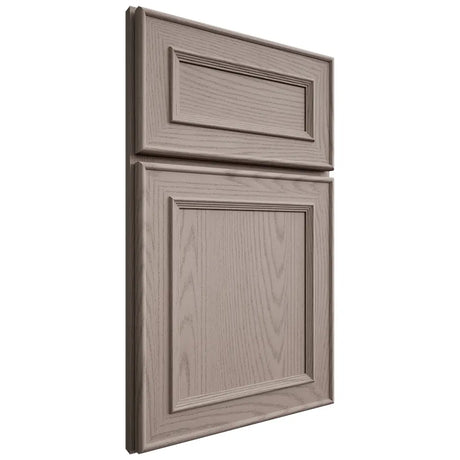 Shiloh Cabinetry Full Overlay Dalton Red Oak Plain Cut Sterling Door