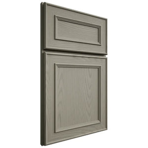 Shiloh Cabinetry Full Overlay Dalton Red Oak Plain Cut Thyme Door