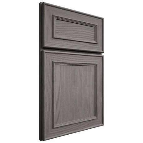 Shiloh Cabinetry Full Overlay Dalton White Oak Plain Cut Flagstone Door