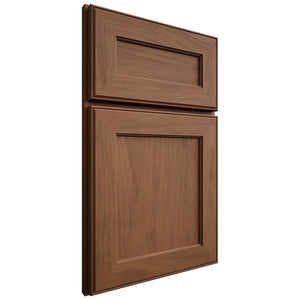 Shiloh Cabinetry Full Overlay Essex Alder Plain Cut Cola Door