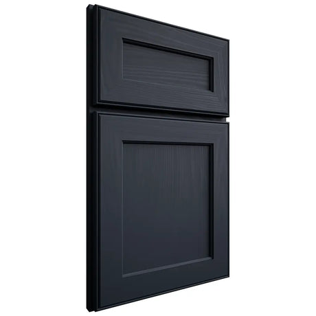 Shiloh Cabinetry Full Overlay Essex Poplar Plain Cut Hudson Door