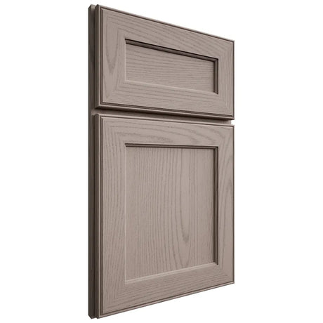 Shiloh Cabinetry Full Overlay Essex Red Oak Plain Cut Sterling Door