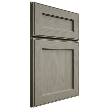 Shiloh Cabinetry Full Overlay Essex Red Oak Plain Cut Thyme Door