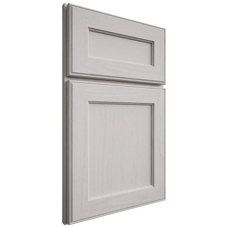 Shiloh Cabinetry Full Overlay Essex White Oak Plain Cut Cotton Door