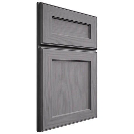 Shiloh Cabinetry Full Overlay Essex White Oak Plain Cut Sterling Door