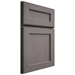 Shiloh Cabinetry Full Overlay Essex White Oak Quarter Sawn Flagstone Door