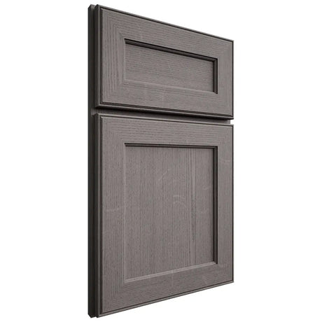 Shiloh Cabinetry Full Overlay Essex White Oak Quarter Sawn Flagstone Door