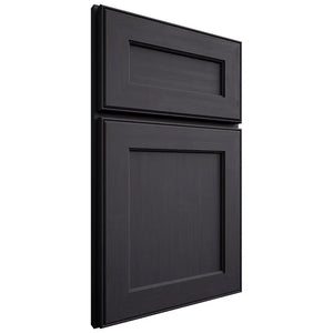 Shiloh Cabinetry Full Overlay Essex White Oak Quarter Sawn Harbor Door
