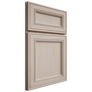 Shiloh Cabinetry Full Overlay Glenbrook Alder Plain Cut White Sands Door