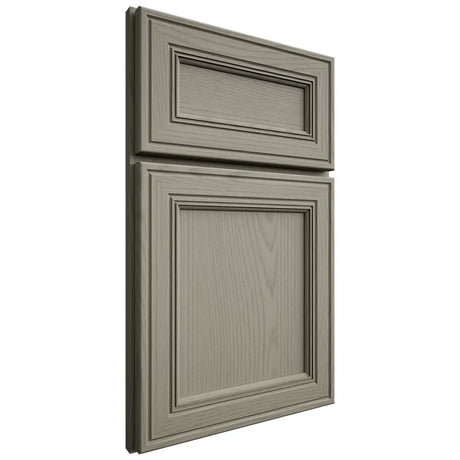 Shiloh Cabinetry Full Overlay Glenbrook Red Oak Plain Cut Thyme Door