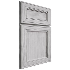 Shiloh Cabinetry Full Overlay Glenbrook Walnut Plain Cut Stratus Door