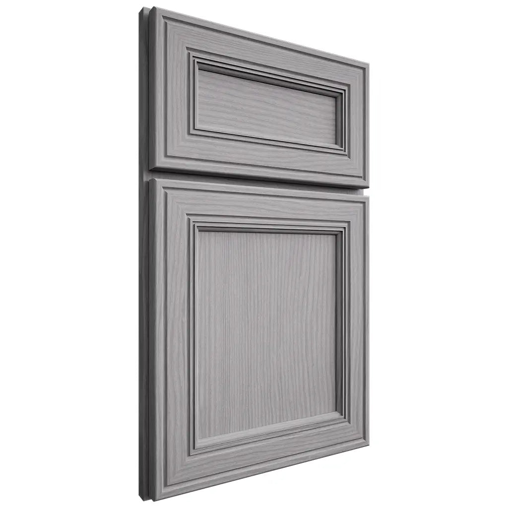 Shiloh Cabinetry Full Overlay Glenbrook White Oak Plain Cut Stratus Door