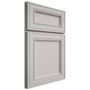 Shiloh Cabinetry Full Overlay Glenbrook White Oak Quarter Sawn Cotton Door