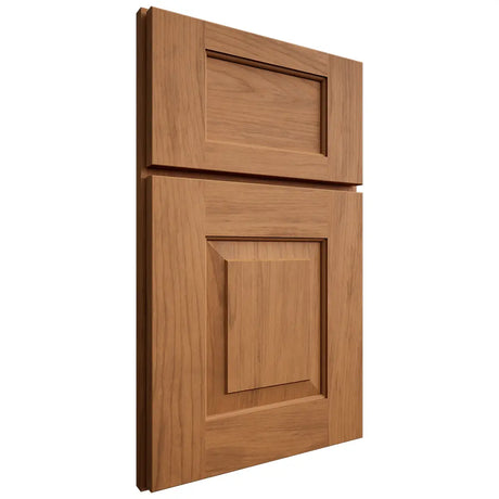 Shiloh Cabinetry Full Overlay Hamlin Alder Plain Cut Caramel Door