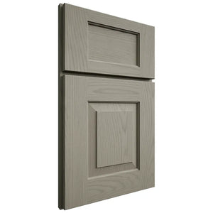 Shiloh Cabinetry Full Overlay Hamlin Red Oak Plain Cut Thyme Door