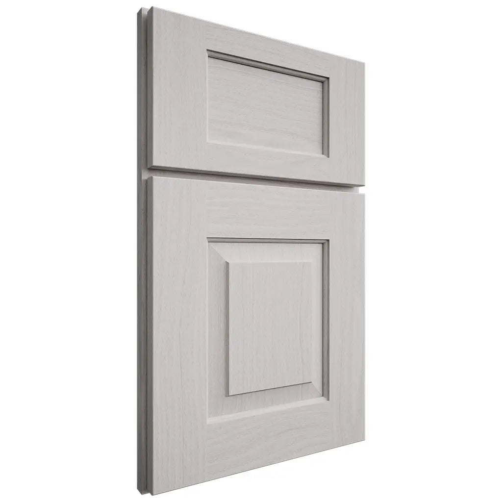 Shiloh Cabinetry Full Overlay Hamlin White Oak Plain Cut Cotton Door