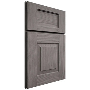 Shiloh Cabinetry Full Overlay Hamlin White Oak Plain Cut Flagstone Door