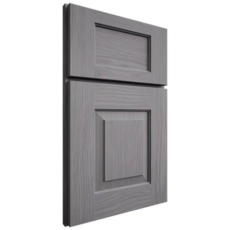 Shiloh Cabinetry Full Overlay Hamlin White Oak Plain Cut Sterling Door