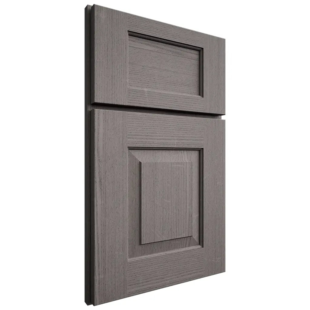Shiloh Cabinetry Full Overlay Hamlin White Oak Quarter Sawn Flagstone Door