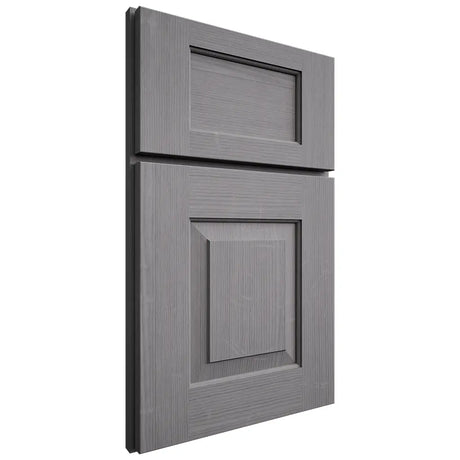 Shiloh Cabinetry Full Overlay Hamlin White Oak Quarter Sawn Sterling Door