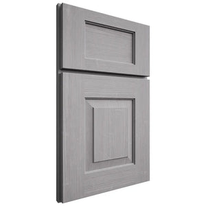 Shiloh Cabinetry Full Overlay Hamlin White Oak Quarter Sawn Stratus Door