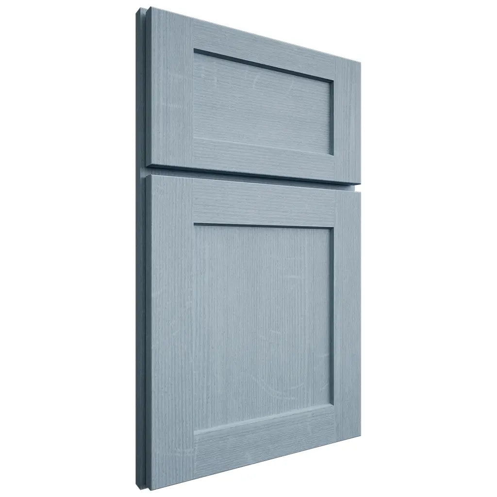 Shiloh Cabinetry Full Overlay Hanover White Oak Quarter Sawn Sky Door