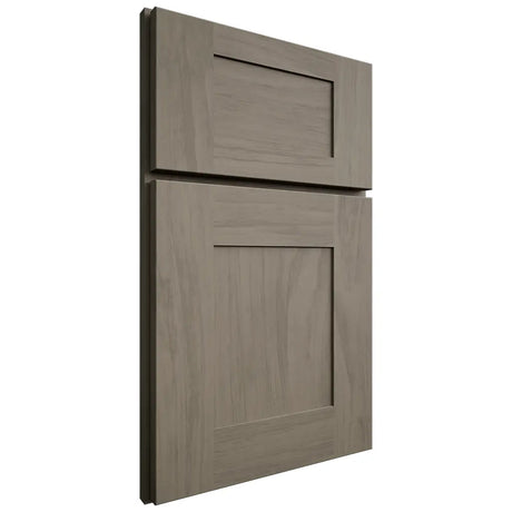 Shiloh Cabinetry Full Overlay Hartford Poplar Plain Cut Sterling Door