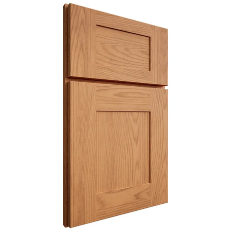Shiloh Cabinetry Full Overlay Hartford Red Oak Plain Cut Medium Door