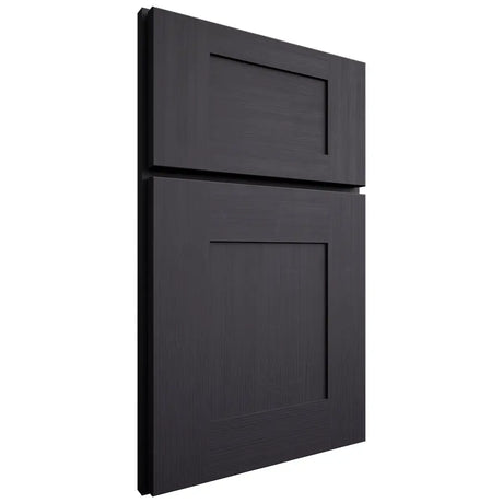 Shiloh Cabinetry Full Overlay Hartford White Oak Quarter Sawn Harbor Door