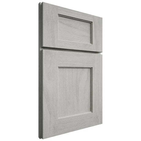Shiloh Cabinetry Full Overlay Heritage Poplar Plain Cut Stratus Door