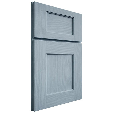 Shiloh Cabinetry Full Overlay Heritage White Oak Plain Cut Sky Door