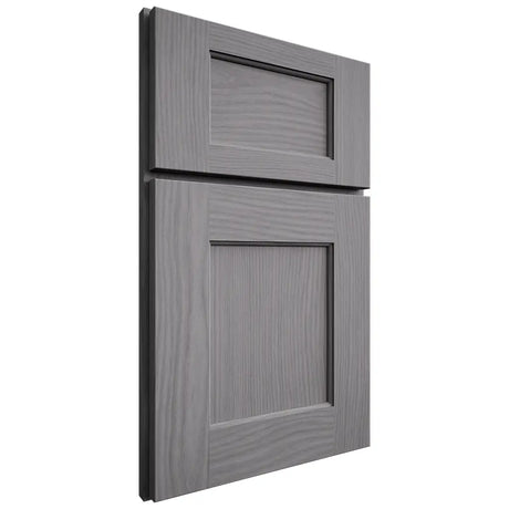 Shiloh Cabinetry Full Overlay Heritage White Oak Plain Cut Sterling Door