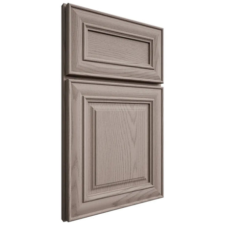 Shiloh Cabinetry Full Overlay Kendall Red Oak Plain Cut Sterling Door