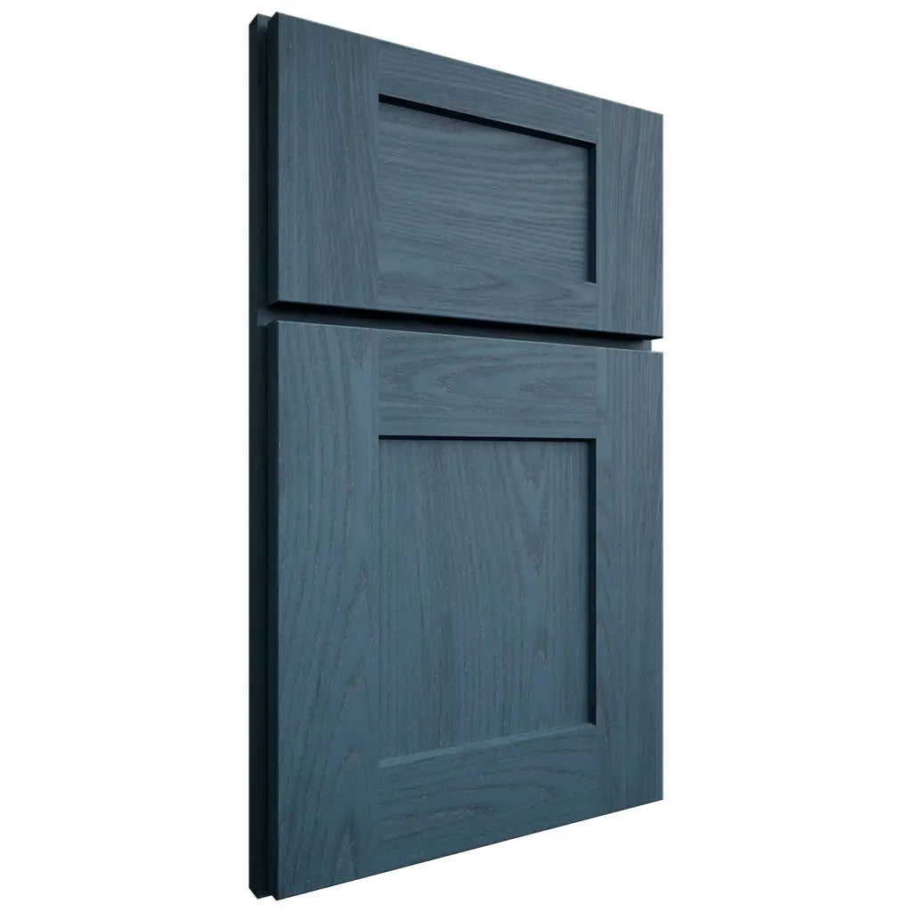 Shiloh Cabinetry Full Overlay Lancaster Red Oak Plain Cut Hudson Door