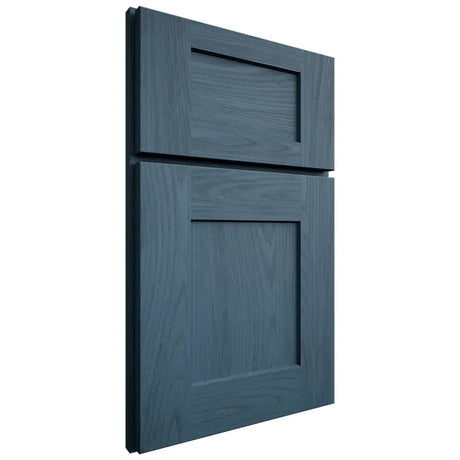Shiloh Cabinetry Full Overlay Lancaster Red Oak Plain Cut Hudson Door