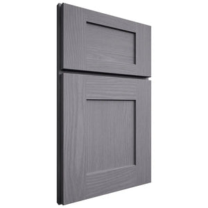 Shiloh Cabinetry Full Overlay Lancaster White Oak Plain Cut Cadet Door