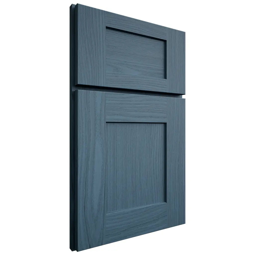 Shiloh Cabinetry Full Overlay Lancaster White Oak Plain Cut Hudson Door