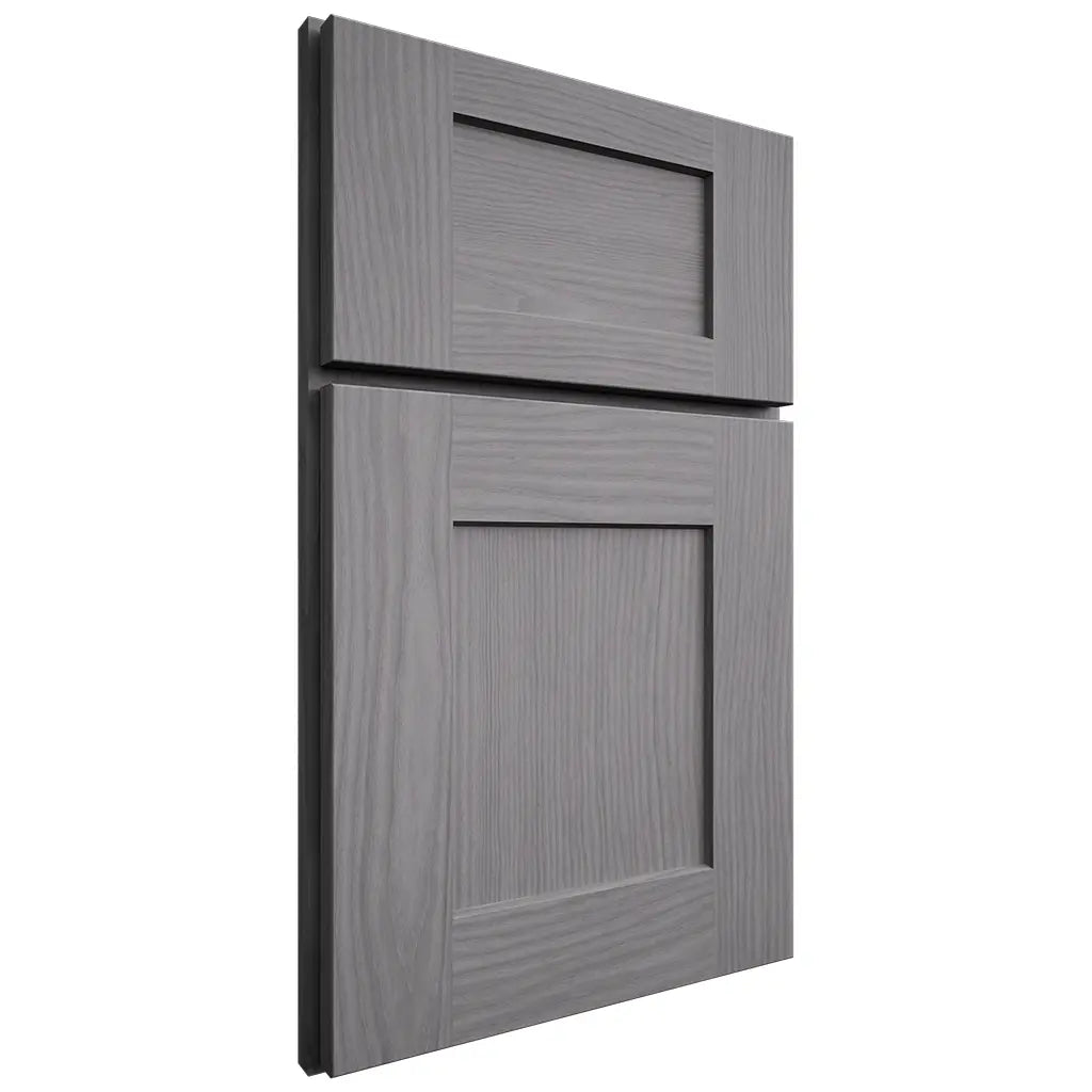 Shiloh Cabinetry Full Overlay Lancaster White Oak Plain Cut Sterling Door