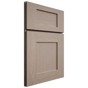 Shiloh Cabinetry Full Overlay Lancaster White Oak Plain Cut Whitewash Door