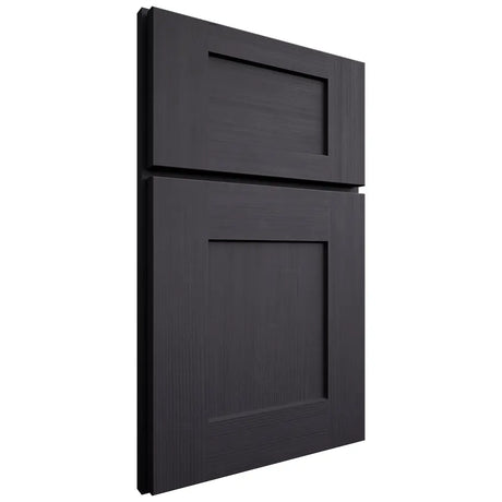 Shiloh Cabinetry Full Overlay Lancaster White Oak Quarter Sawn Harbor Door