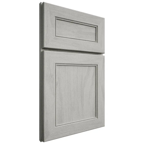 Shiloh Cabinetry Full Overlay Landes Poplar Plain Cut Stratus Door