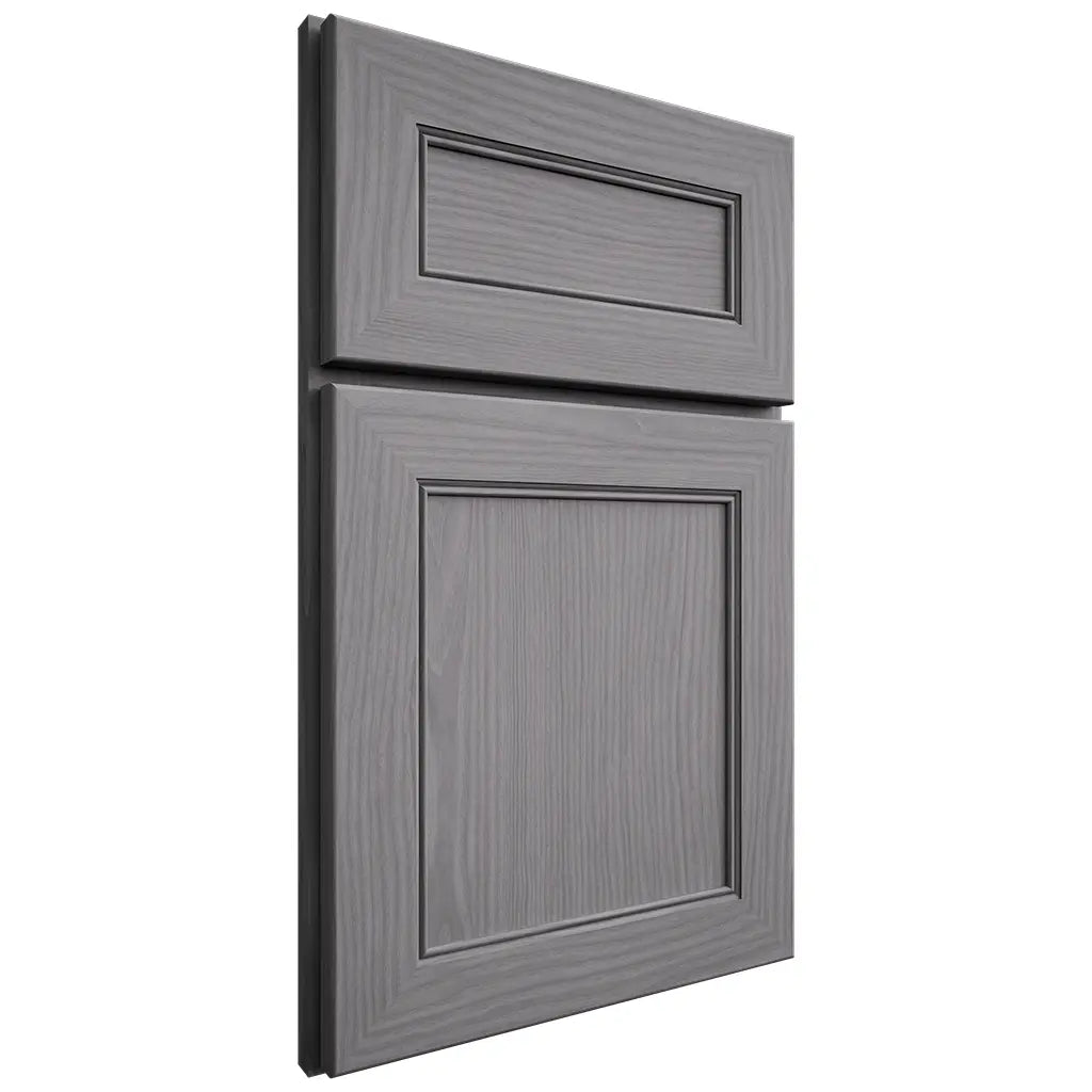 Shiloh Cabinetry Full Overlay Landes White Oak Plain Cut Sterling Door