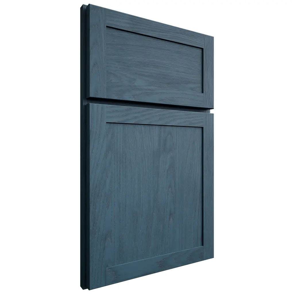 Shiloh Cabinetry Full Overlay Malibu Red Oak Plain Cut Hudson Door